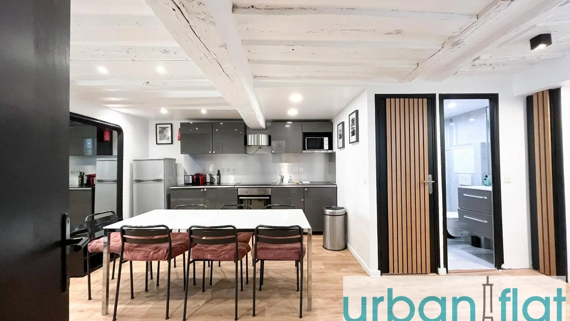 100 - Luxury 2 Bedroom - Beaubourg Marais