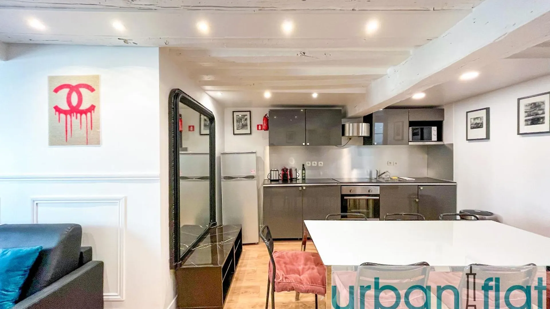 100 - Luxury 2 Bedroom - Beaubourg Marais Paris