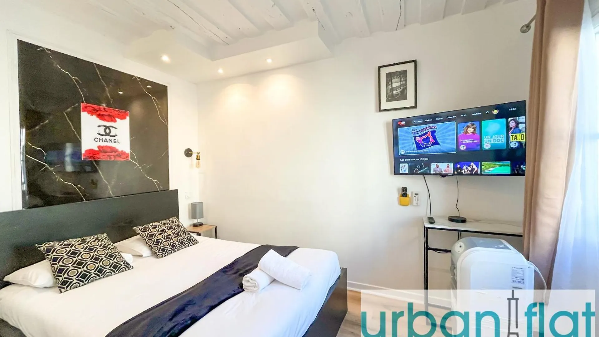 100 - Luxury 2 Bedroom - Beaubourg Marais Apartment