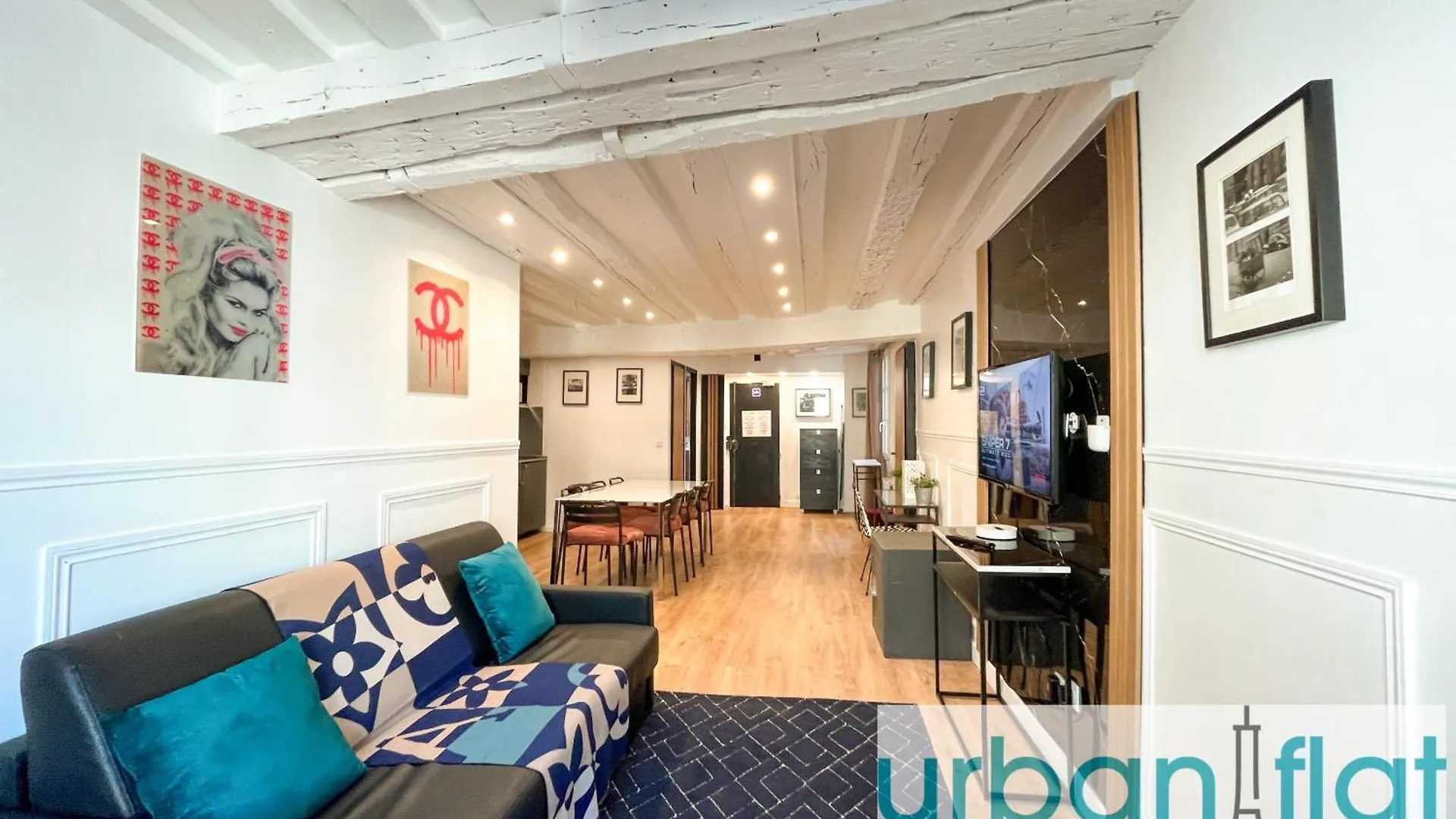 100 - Luxury 2 Bedroom - Beaubourg Marais Apartment Paris