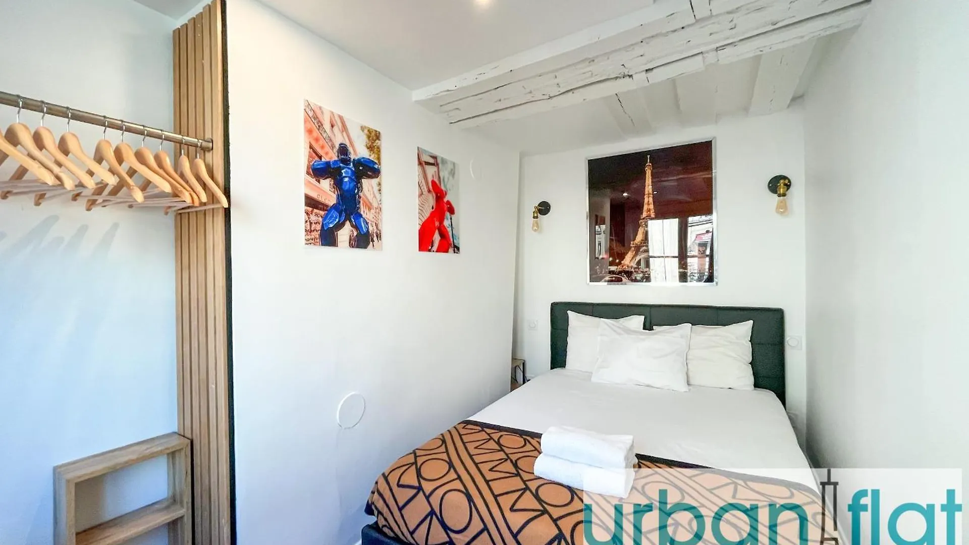 100 - Luxury 2 Bedroom - Beaubourg Marais Apartment *